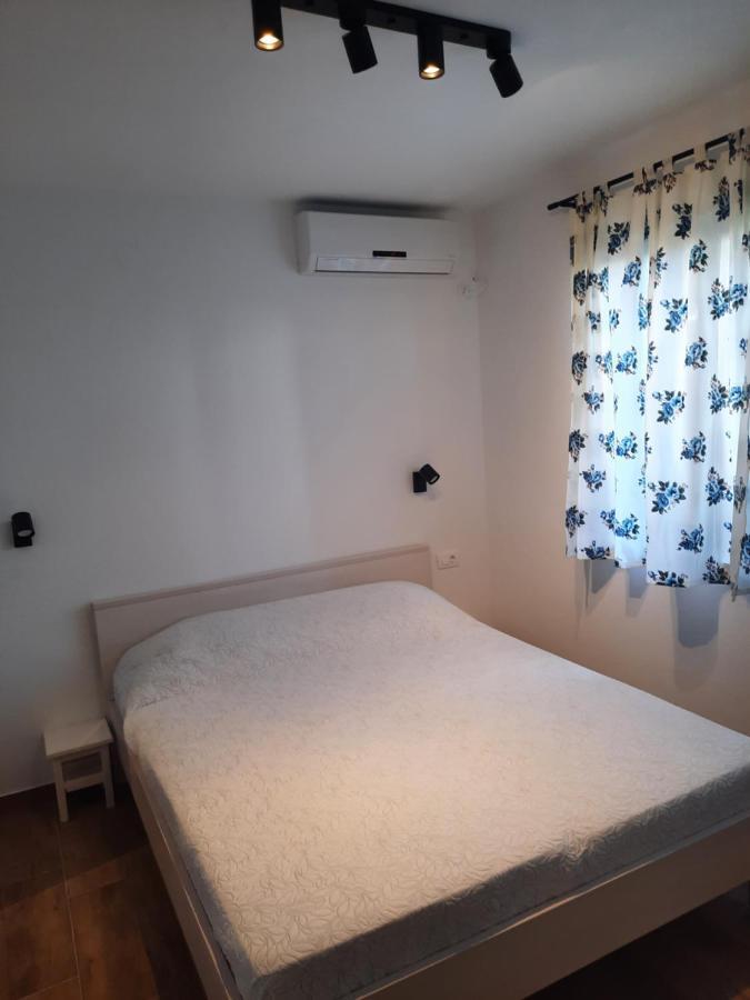 Apartament Manda Ljubetić Sutivan Zewnętrze zdjęcie